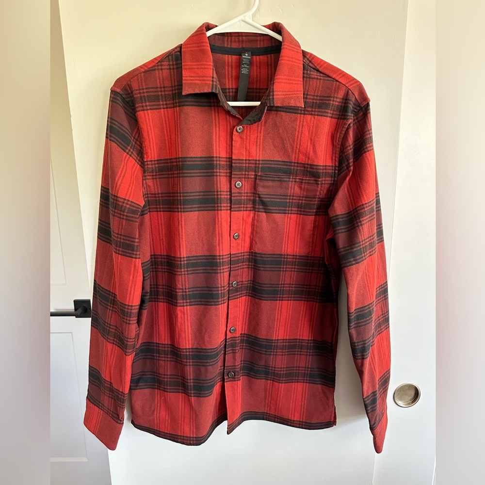 Lululemon Masons Peak Long Sleeve Shirt Size Small